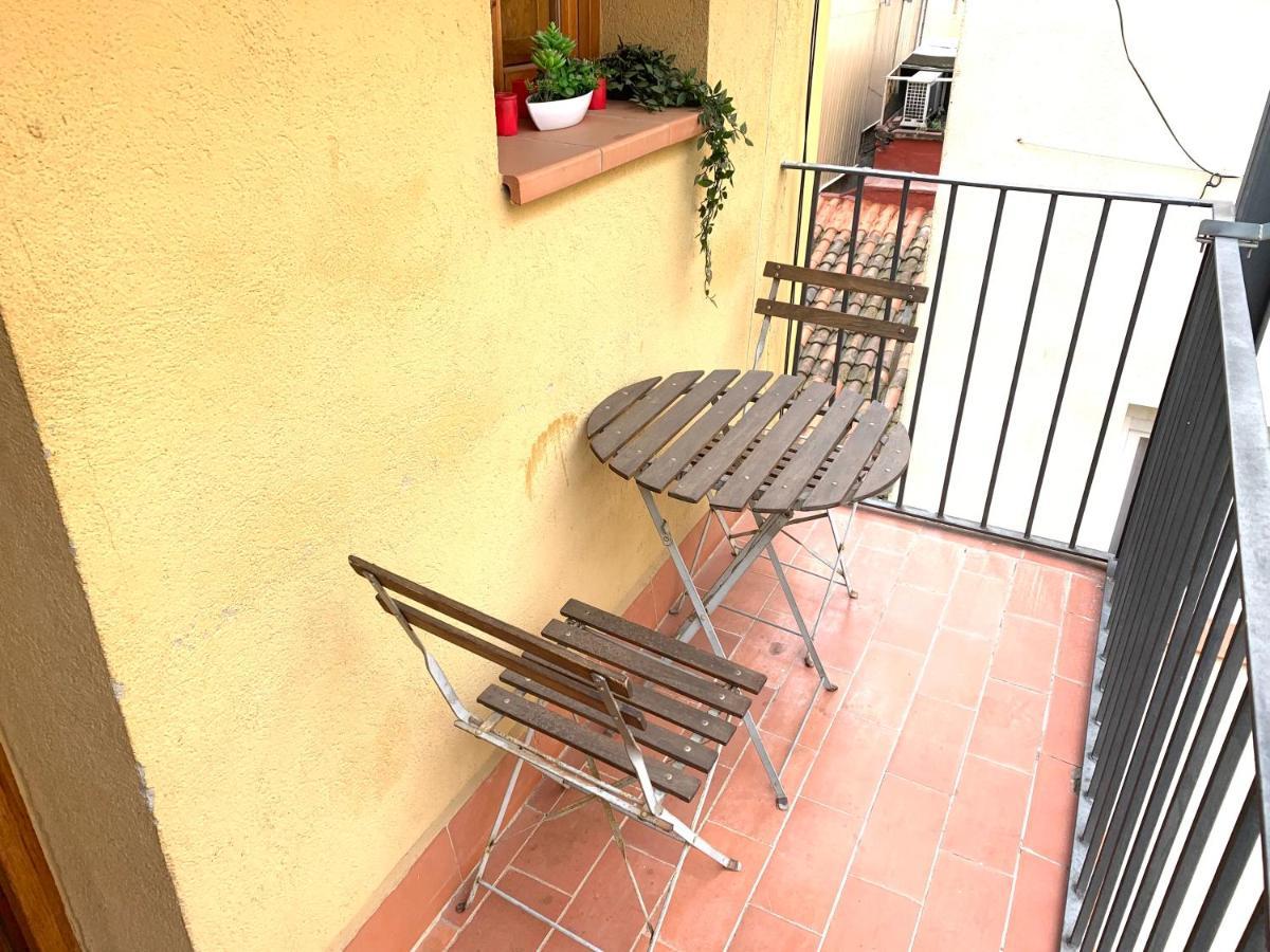 Apartment Next To Ramblas Barcelona Exteriör bild